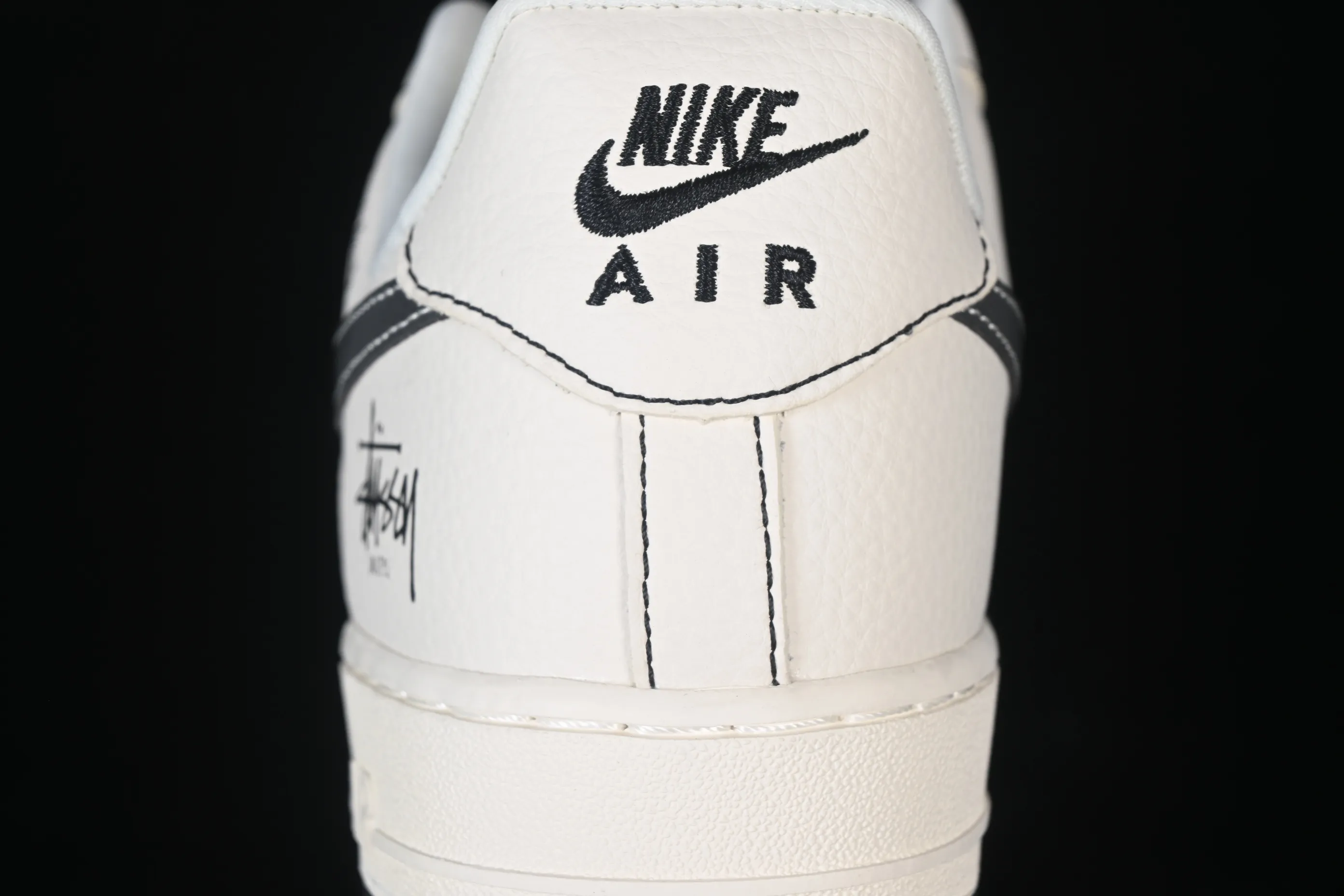 All categories Nk Air Force 1 Air Force series Nk Air Force 1 Low Air Force low-top Nike Air Force 1'07 Low Stussy co-branded classic white and black Air Force 1 low-top casual sneakers DD1982-329